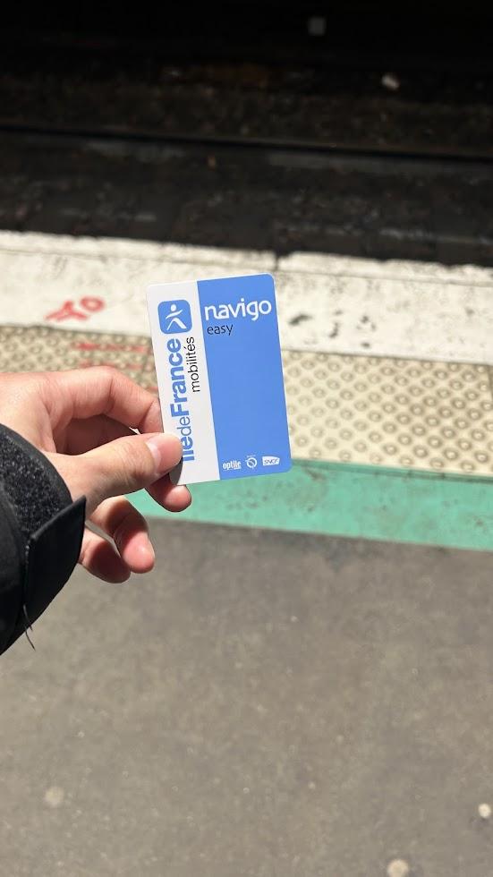 【2025年最新版】パリ旅行の新定番！交通系ICカード「Navigo Easy」を徹底解説