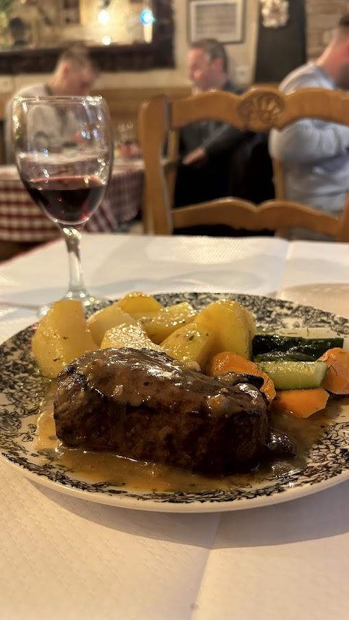 Steak at Le Vieux Bistrot